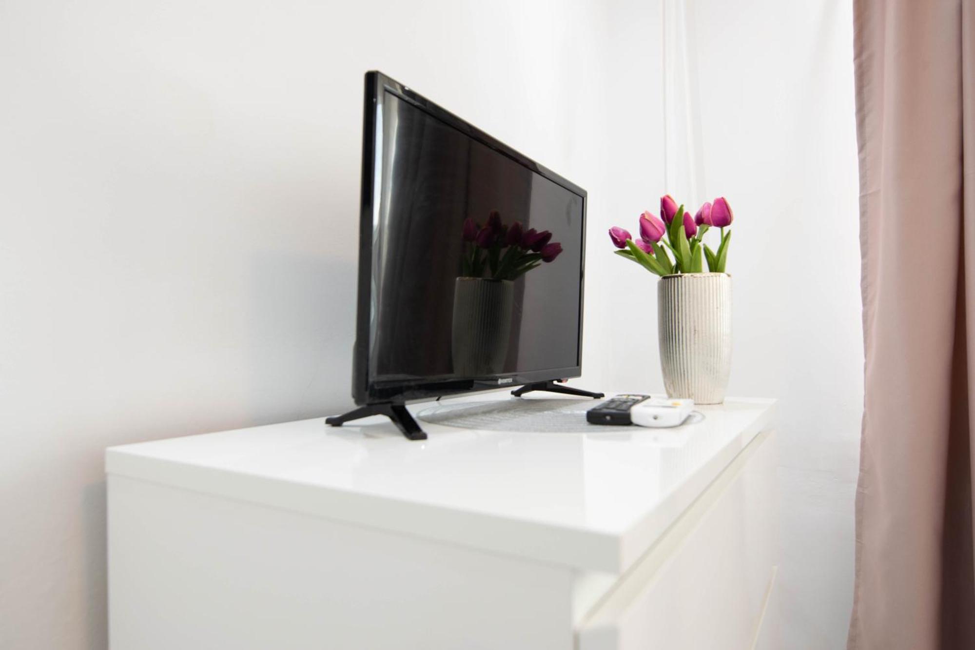 Apartament Near The Park Two Rooms Bucureşti Ngoại thất bức ảnh