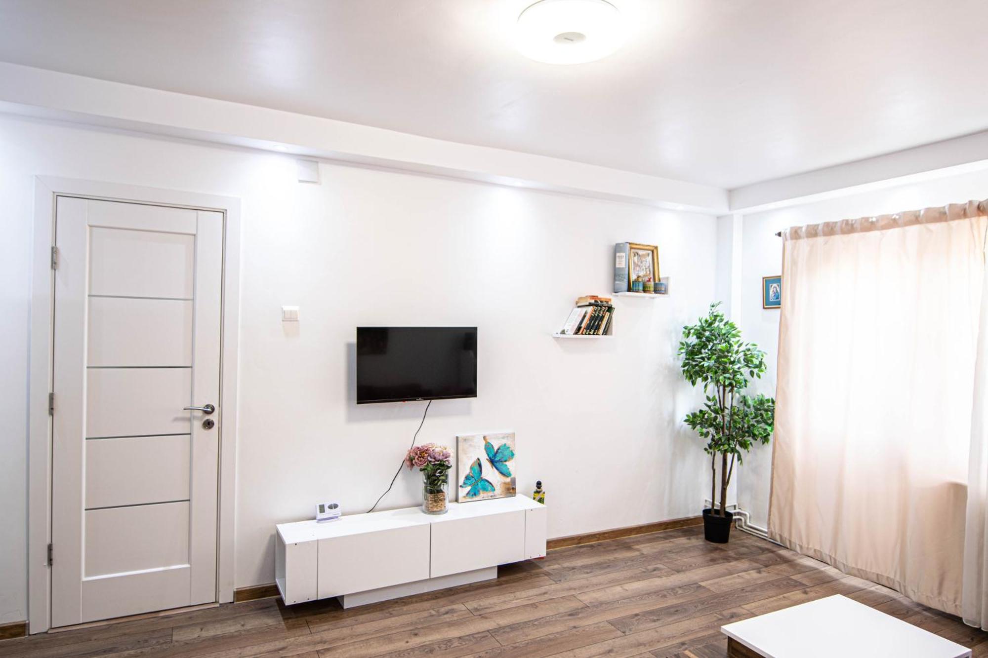 Apartament Near The Park Two Rooms Bucureşti Ngoại thất bức ảnh