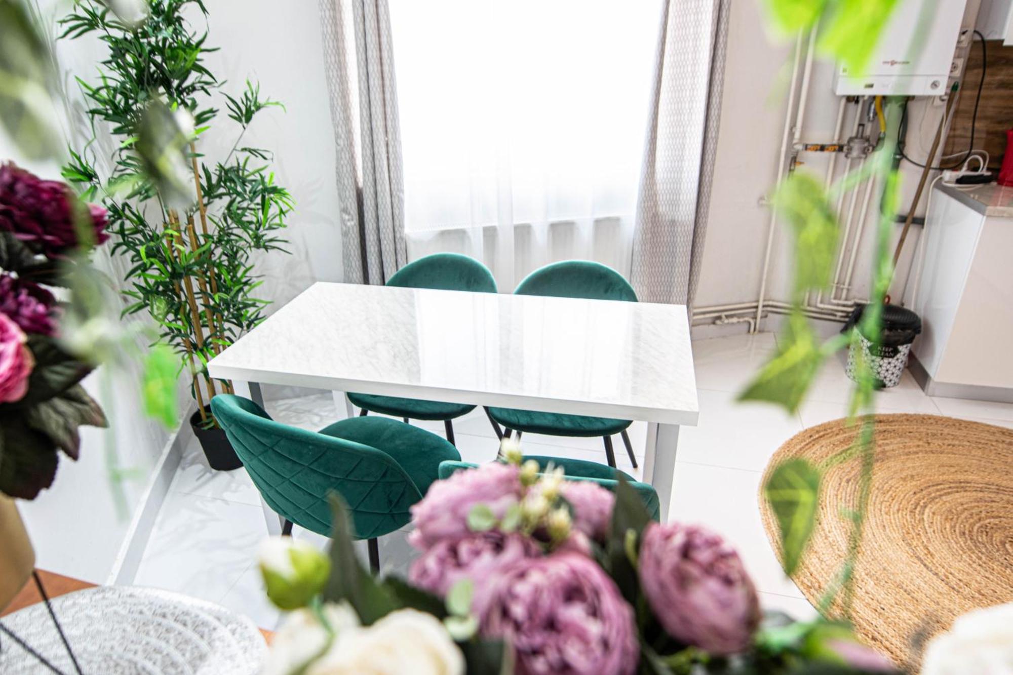 Apartament Near The Park Two Rooms Bucureşti Ngoại thất bức ảnh