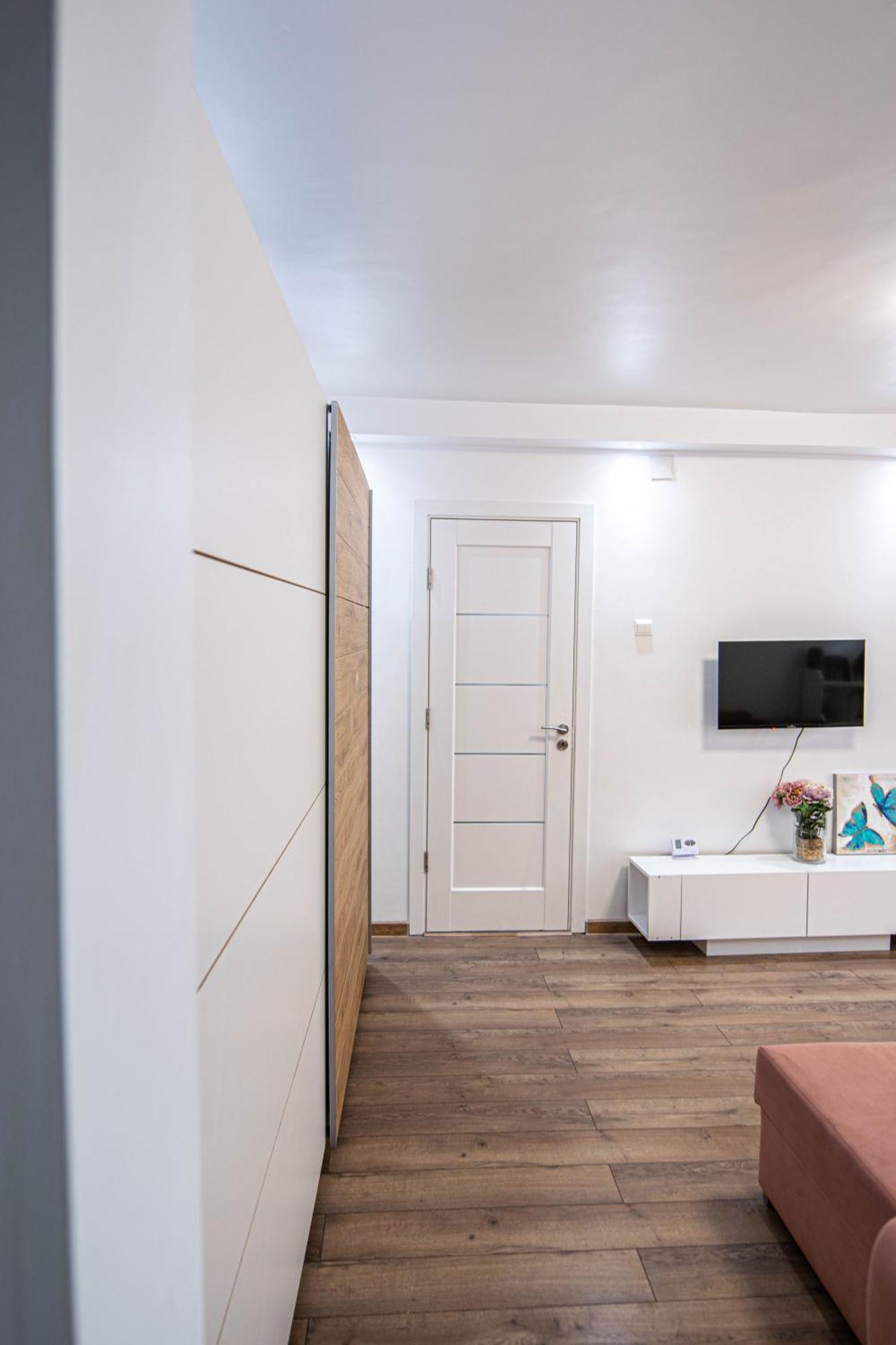 Apartament Near The Park Two Rooms Bucureşti Ngoại thất bức ảnh
