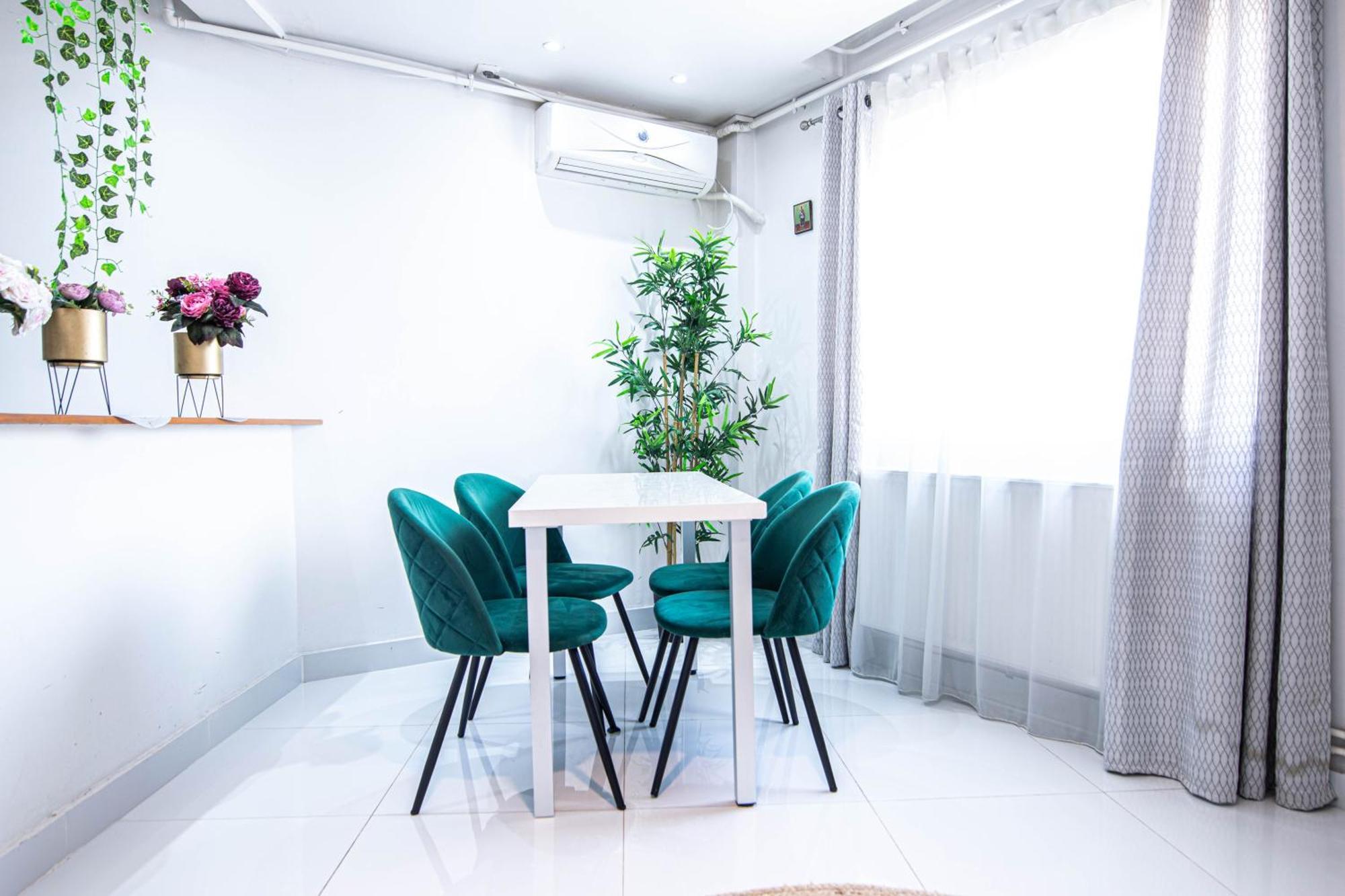Apartament Near The Park Two Rooms Bucureşti Ngoại thất bức ảnh